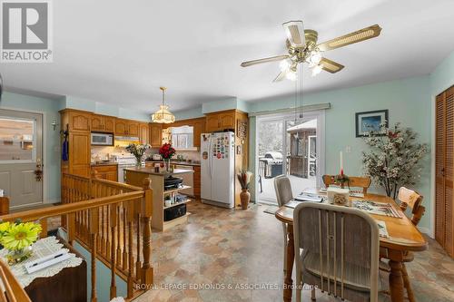 884 Witt Road, Laurentian Valley, ON - Indoor Photo Showing Dining Room