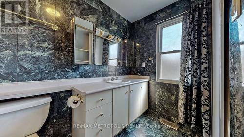 12 - 2051 Bridletowne Circle, Toronto, ON - Indoor Photo Showing Bathroom