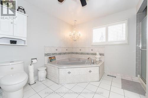 1225 Saddler Circle, Oakville, ON - Indoor Photo Showing Bathroom