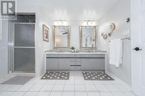 1225 Saddler Circle, Oakville, ON - Indoor Photo Showing Bathroom