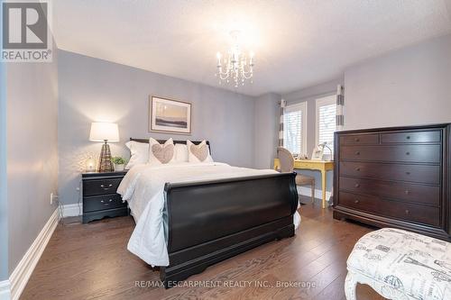 1225 Saddler Circle, Oakville, ON - Indoor Photo Showing Bedroom