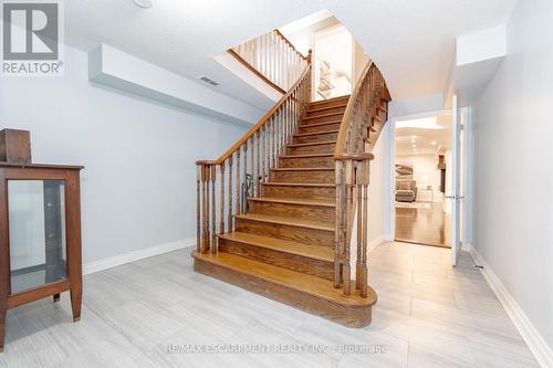 1225 Saddler Circle, Oakville, ON - Indoor Photo Showing Other Room