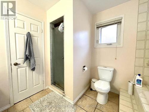 1405 Greendale Terrace, Oakville, ON - Indoor Photo Showing Bathroom