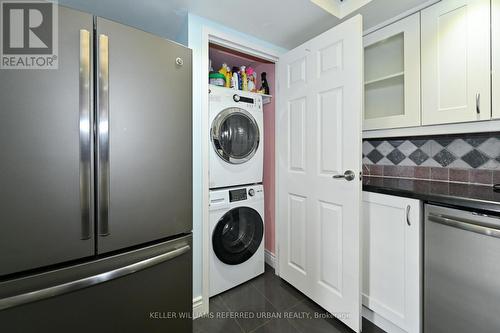 2103 - 25 The Esplanade, Toronto, ON - Indoor Photo Showing Laundry Room