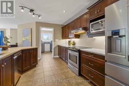 3235 Blanchfield Road, Ottawa, ON - Indoor Photo Showing Kitchen With Stainless Steel Kitchen