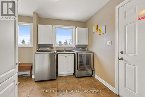 3235 Blanchfield Road, Ottawa, ON - Indoor Photo Showing Laundry Room