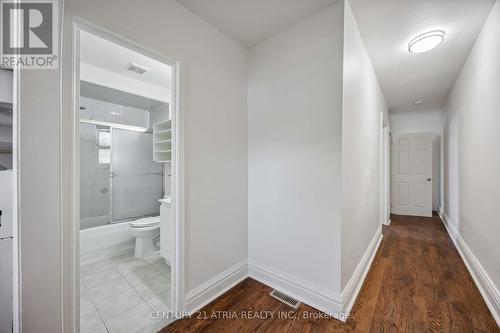 1860 Gerrard Street E, Toronto, ON - Indoor