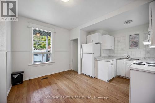 1860 Gerrard Street E, Toronto, ON - Indoor Photo Showing Kitchen With Double Sink