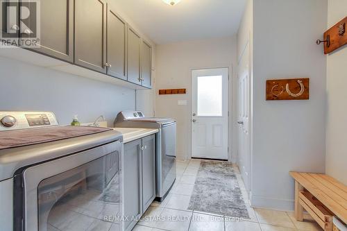 11045 Inglis Drive, Milton, ON - Indoor Photo Showing Laundry Room