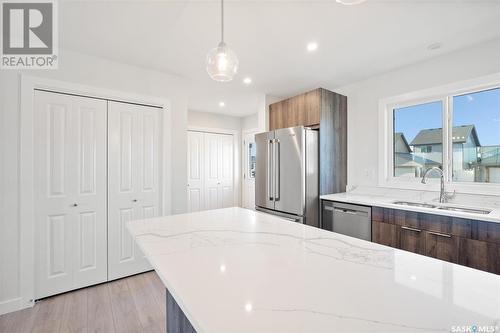 674 Mcormond Drive, Saskatoon, SK - Indoor Photo Showing Kitchen