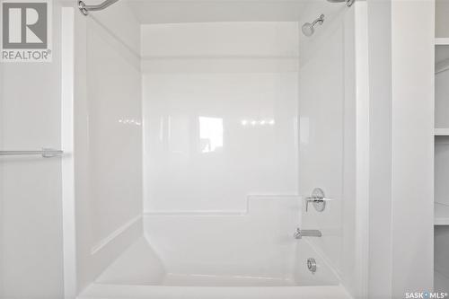 674 Mcormond Drive, Saskatoon, SK - Indoor Photo Showing Bathroom