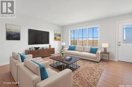 674 Mcormond Drive, Saskatoon, SK - Indoor Photo Showing Living Room