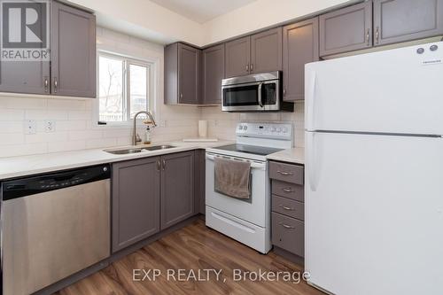 13 Truax Crescent, Essa, ON - Indoor Photo Showing Kitchen With Double Sink