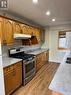 Main - 19 Juliette Square, Brampton, ON  - Indoor Photo Showing Kitchen 