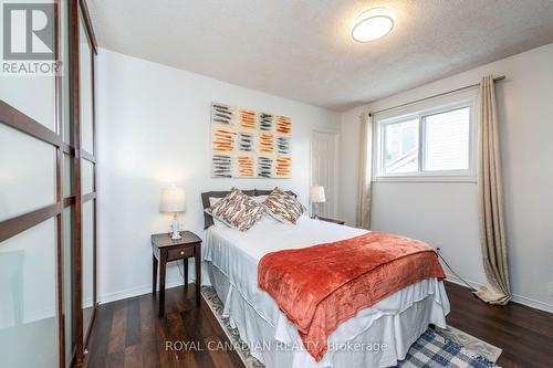 1428 Park Road S, Oshawa, ON - Indoor Photo Showing Bedroom