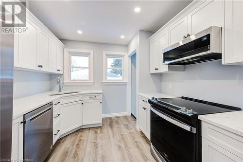 236 Berwick Street, Woodstock, ON - Indoor Photo Showing Kitchen