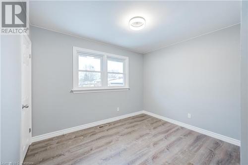 236 Berwick Street, Woodstock, ON - Indoor Photo Showing Other Room