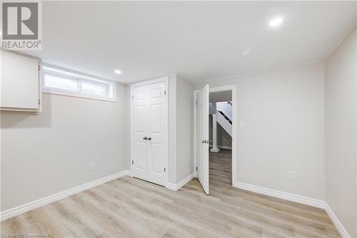 236 Berwick Street, Woodstock, ON - Indoor Photo Showing Other Room