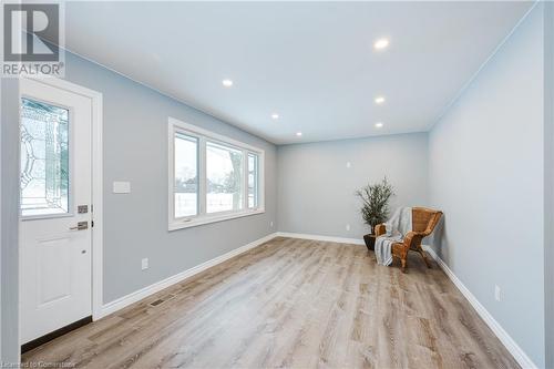 236 Berwick Street, Woodstock, ON - Indoor Photo Showing Other Room