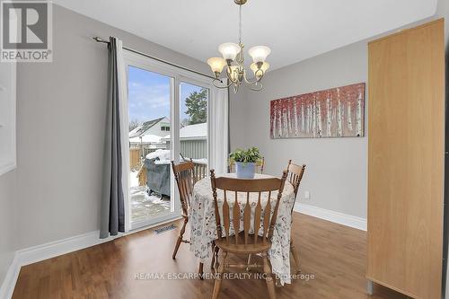 124 East 43Rd Street, Hamilton, ON - Indoor Photo Showing Dining Room