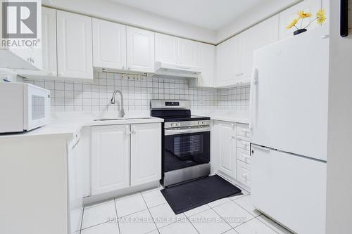 54 Whiteface Crescent, Brampton, ON - Indoor Photo Showing Kitchen