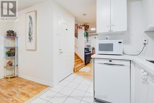 54 Whiteface Crescent, Brampton, ON - Indoor Photo Showing Kitchen