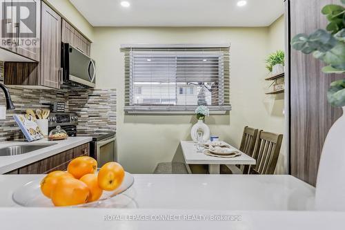 29 - 2451 Bridletowne Circle, Toronto, ON - Indoor Photo Showing Dining Room