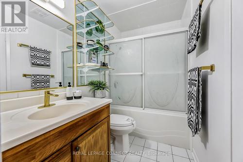 29 - 2451 Bridletowne Circle, Toronto, ON - Indoor Photo Showing Bathroom