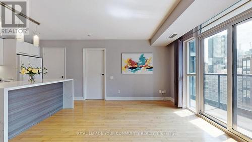 1701 - 21 Carlton Street, Toronto, ON - Indoor Photo Showing Other Room