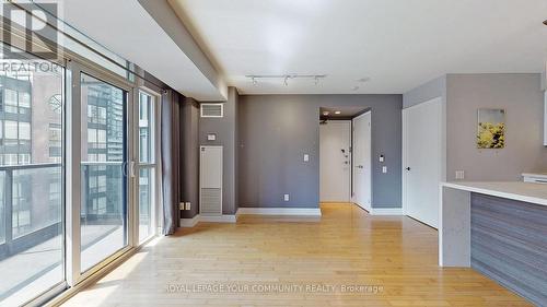 1701 - 21 Carlton Street, Toronto, ON - Indoor Photo Showing Other Room