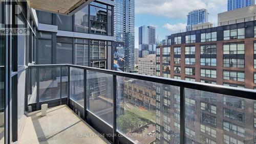 1701 - 21 Carlton Street, Toronto, ON - Outdoor