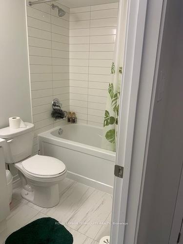 Th90-31 Honeycrisp Cres, Vaughan, ON - Indoor Photo Showing Bathroom