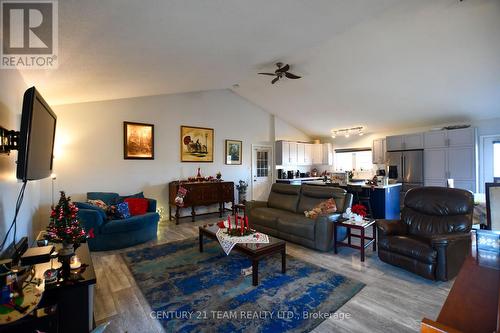 179 Daniel Street, Erin, ON - Indoor Photo Showing Living Room