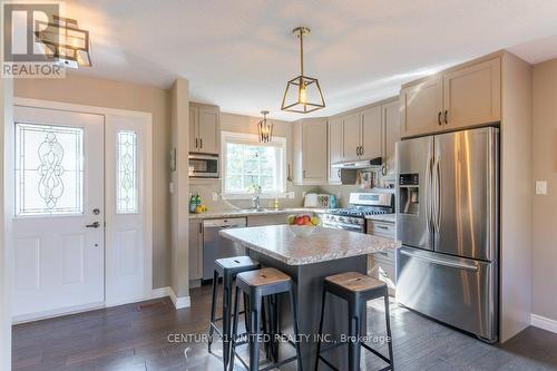 140 - 301 Carnegie Avenue, Peterborough (Northcrest), ON - Indoor Photo Showing Kitchen With Stainless Steel Kitchen