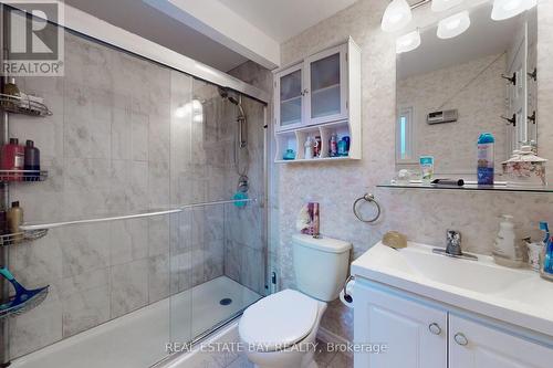 42 Gaslight Crescent, Toronto, ON - Indoor Photo Showing Bathroom