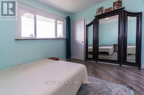 2 - 34 Hamilton Drive, Newmarket, ON - Indoor Photo Showing Bedroom