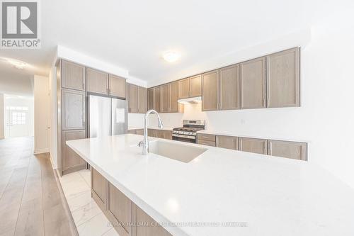 2193 Crystal Drive, Oshawa, ON - Indoor Photo Showing Kitchen