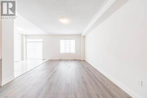 2193 Crystal Drive, Oshawa, ON - Indoor Photo Showing Other Room