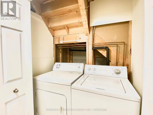 Bsmt - 129 Primeau Drive, Aurora, ON - Indoor Photo Showing Laundry Room