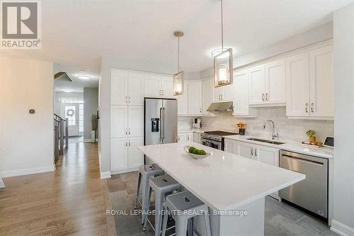 3460 Vernon Powell Drive, Oakville, ON - Indoor Photo Showing Kitchen With Double Sink