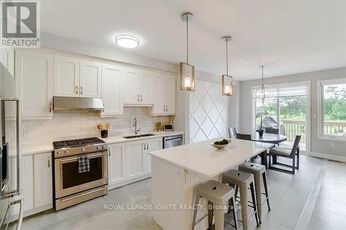 3460 Vernon Powell Drive, Oakville, ON - Indoor Photo Showing Kitchen With Double Sink With Upgraded Kitchen