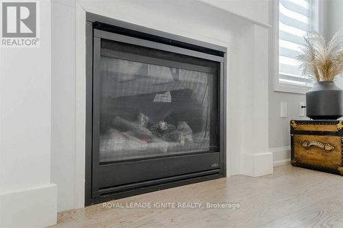 3460 Vernon Powell Drive, Oakville, ON - Indoor Photo Showing Living Room With Fireplace