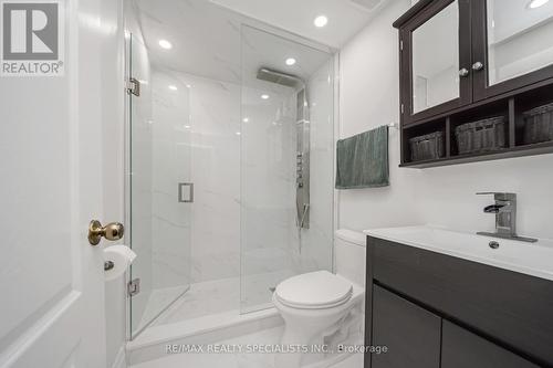 3 Greenwich Circle, Brampton, ON - Indoor Photo Showing Bathroom