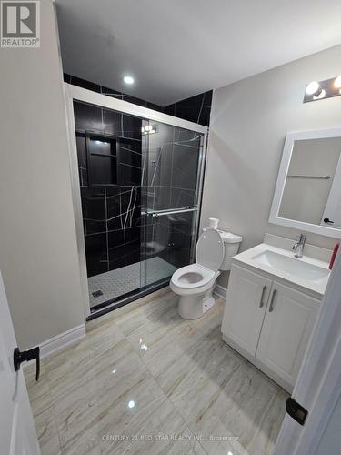 10 Vincena Road, Caledon, ON - Indoor Photo Showing Bathroom