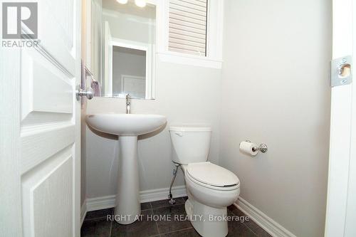 166 Southbridge Street, Ottawa, ON - Indoor Photo Showing Bathroom