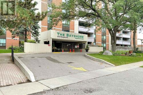 1806 - 1210 Radom Street, Pickering, ON - Outdoor