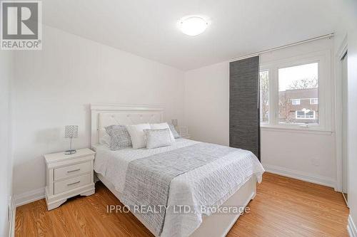 3050 Lenester Drive, Mississauga, ON - Indoor Photo Showing Bedroom