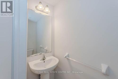 86 - 166 Deerpath Drive, Guelph, ON - Indoor Photo Showing Bathroom