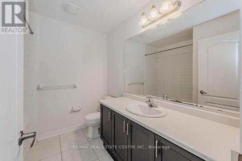 86 - 166 Deerpath Drive, Guelph, ON - Indoor Photo Showing Bathroom