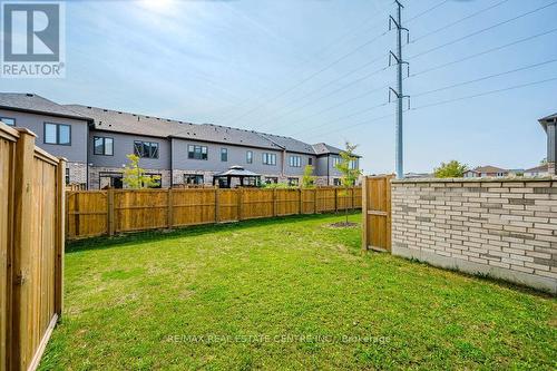 86 - 166 Deerpath Drive, Guelph, ON - Outdoor